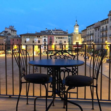 Apartaments Vicus 3 Con Vistas A La Plaza Mayor De 비크 외부 사진