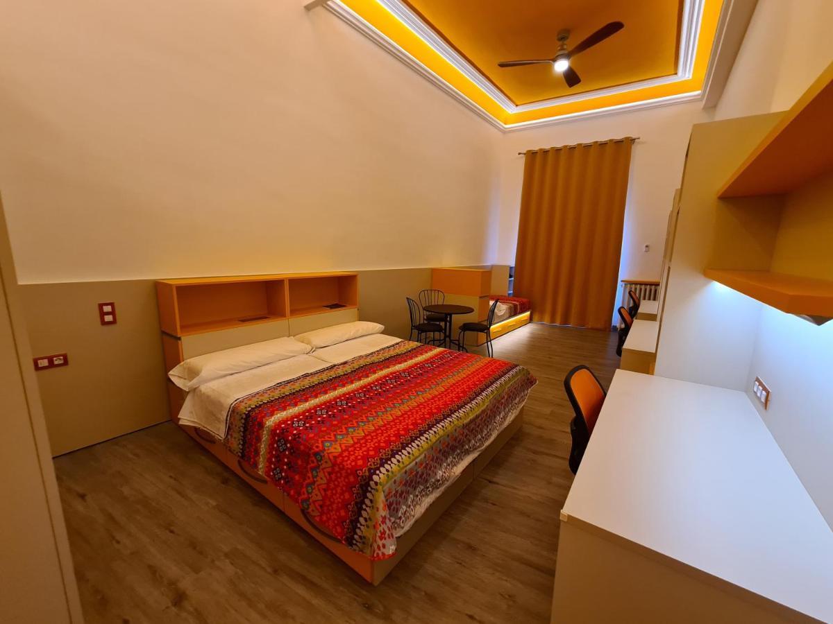 Apartaments Vicus 3 Con Vistas A La Plaza Mayor De 비크 외부 사진