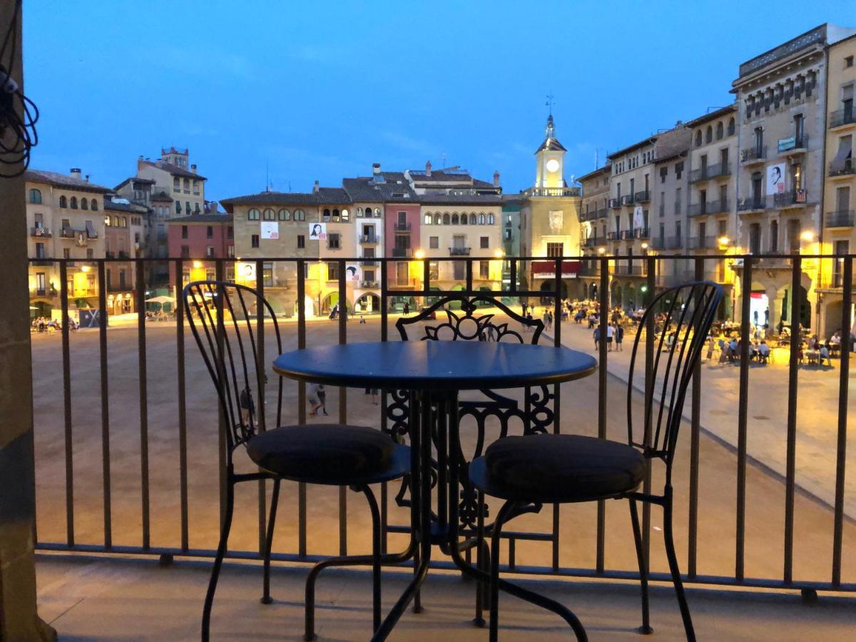 Apartaments Vicus 3 Con Vistas A La Plaza Mayor De 비크 외부 사진