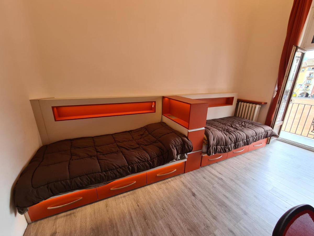 Apartaments Vicus 3 Con Vistas A La Plaza Mayor De 비크 외부 사진